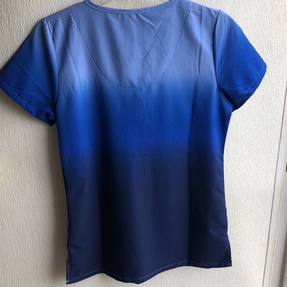 Scrub tops and bottoms - Picture 4 of 15